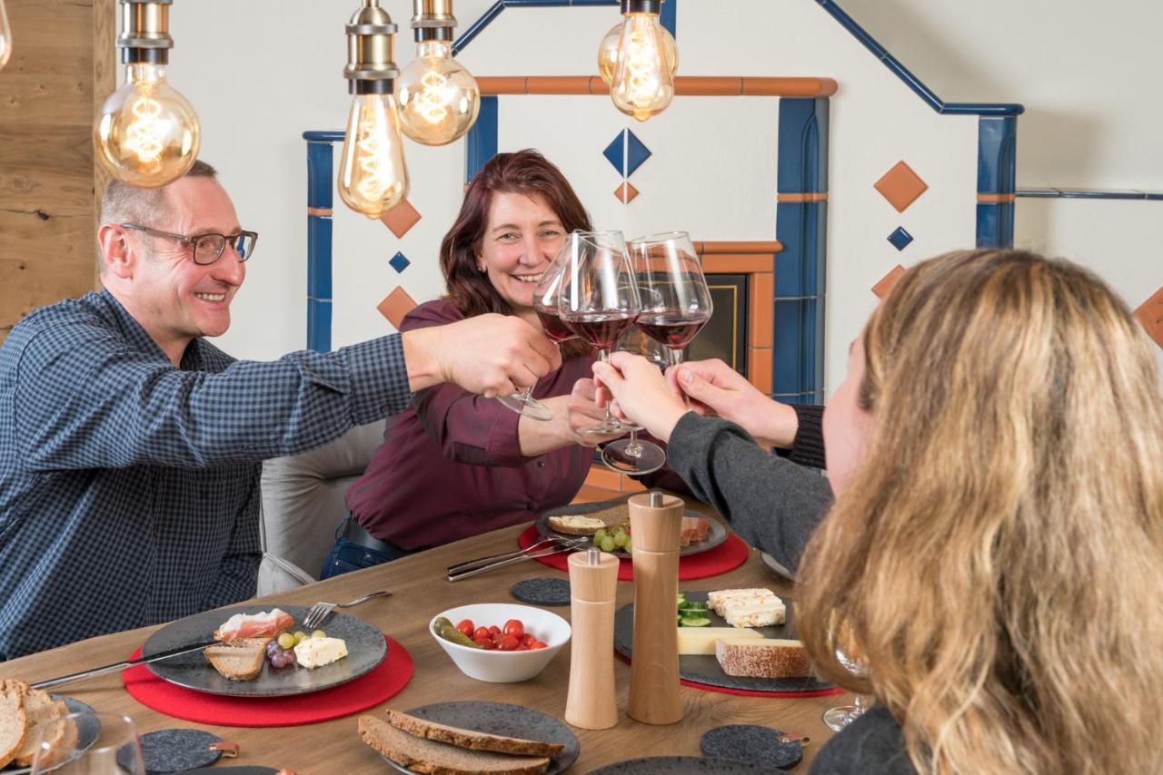 Chalet-Ferienwohnung Aehrenglueck, 70 Qm, Wellness/Fitness/Sauna - Bergroedelhof Feilitzsch Kültér fotó