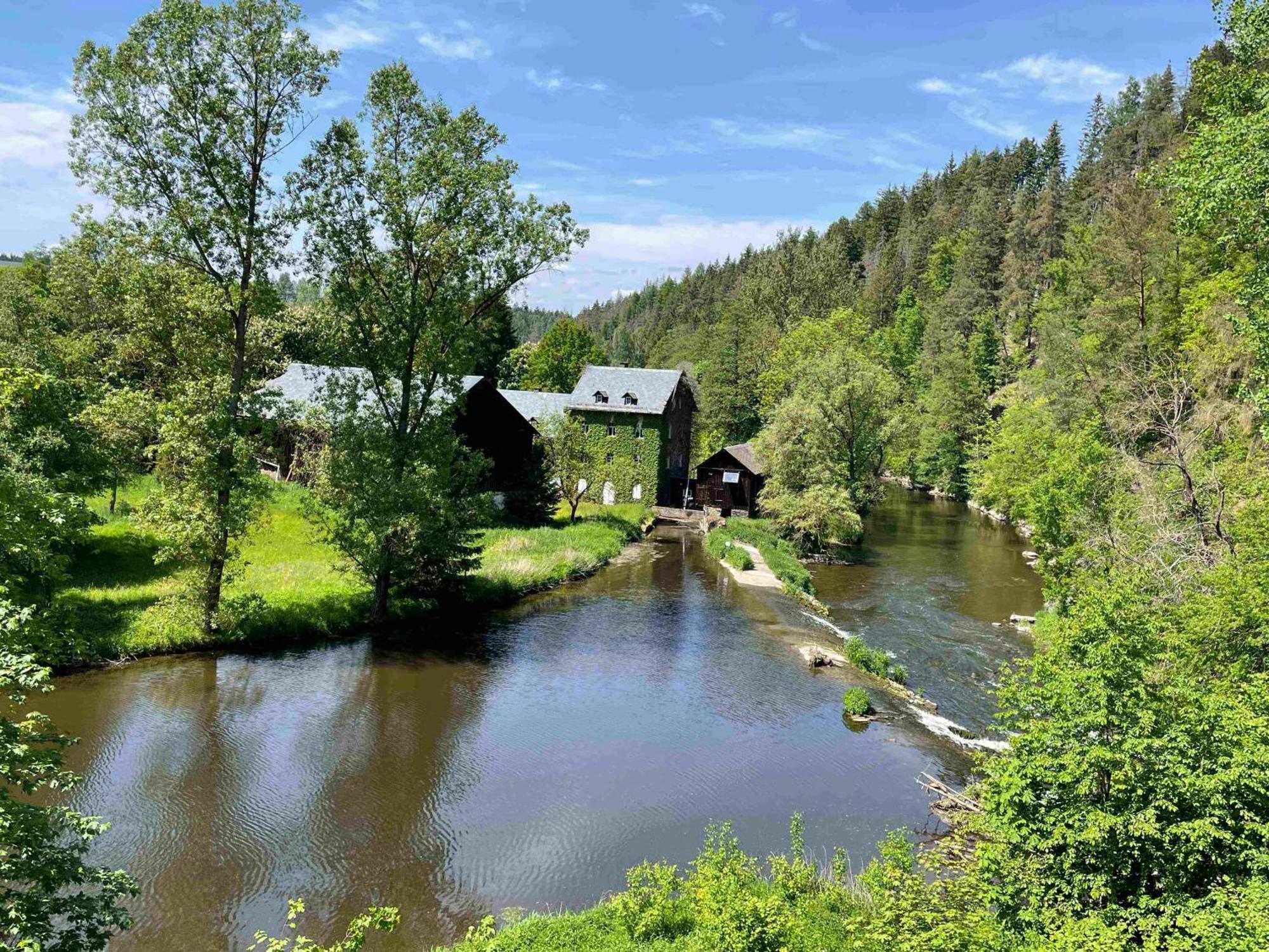 Chalet-Ferienwohnung Aehrenglueck, 70 Qm, Wellness/Fitness/Sauna - Bergroedelhof Feilitzsch Kültér fotó